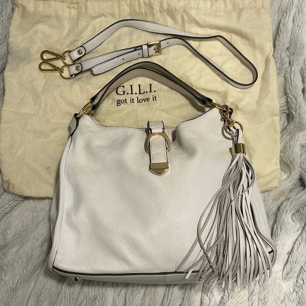 Pebble White Leather G.I.L.I. Hobo bag with tassel and convertible strap